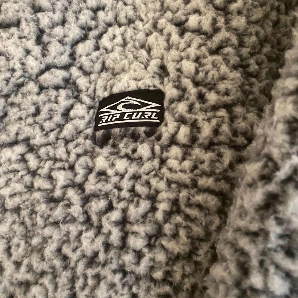 RIPCURL Womens Teddy Pullover - Picture 2 of 4